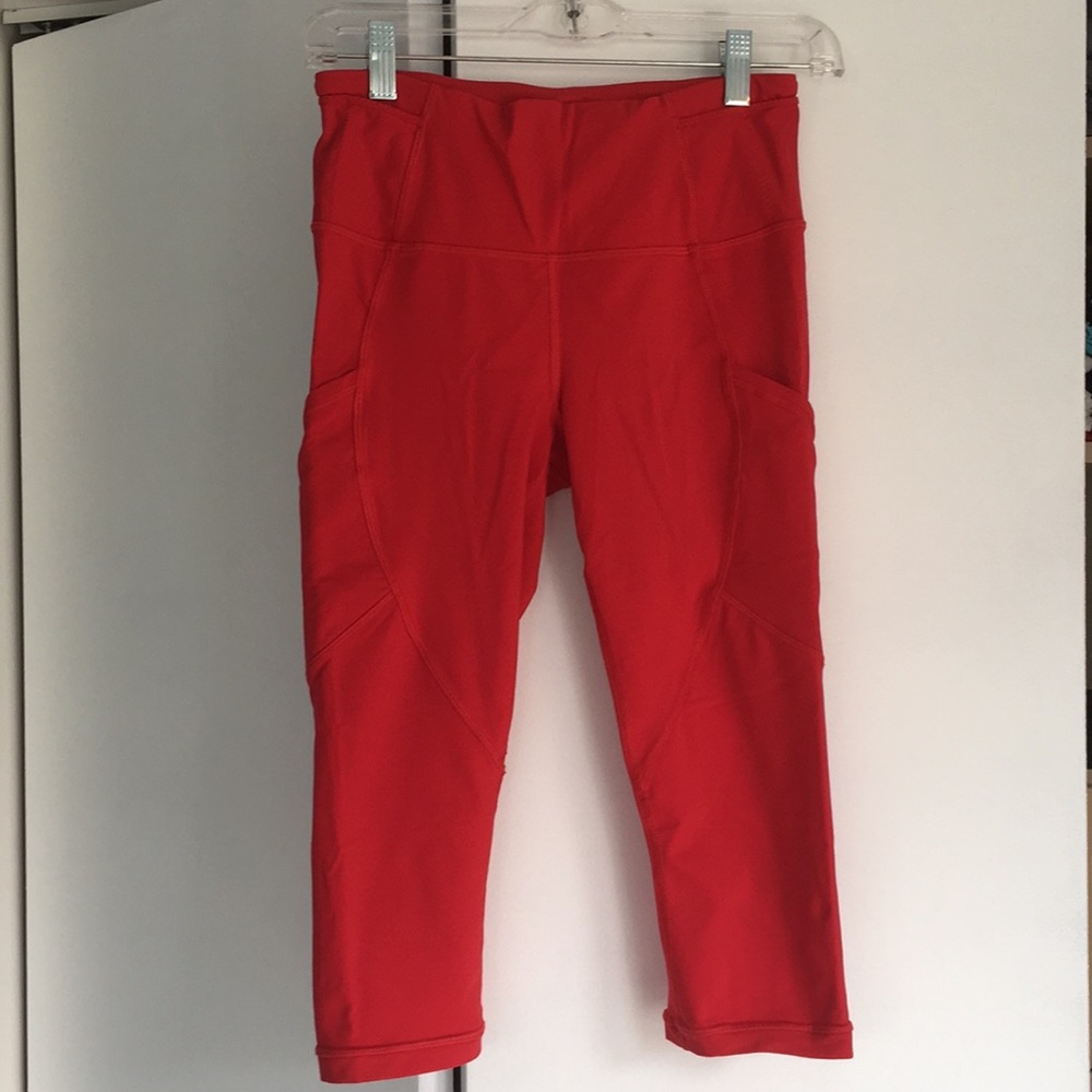 Lululemon red crop legging